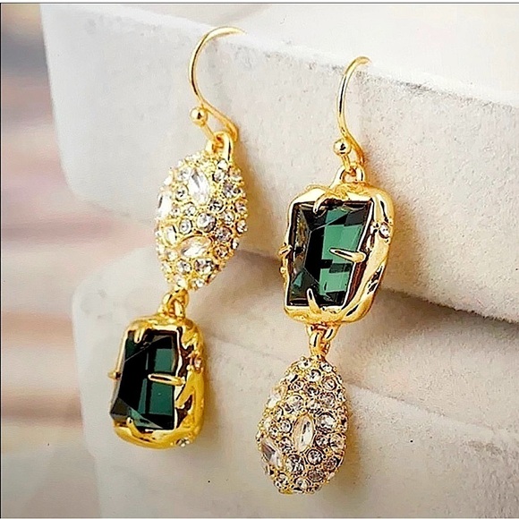 ALEXIS BITTAR Double Drop Mismatched Green Crystal Dangle Earrings - Picture 4 of 12